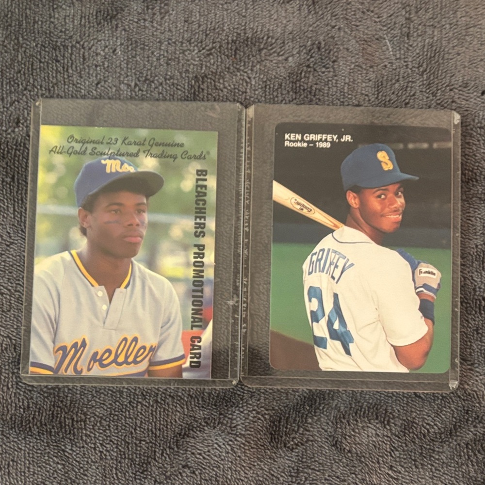 Ken Griffey Jr. Baseball Trading Cards